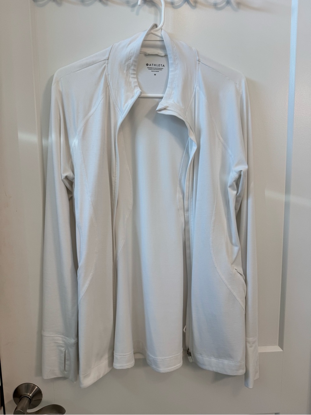 Athleta White Long-Sleeve Active Top Medium